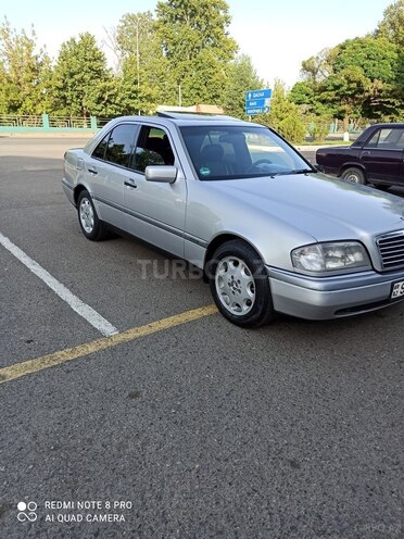 Mercedes C 220 1996, 356,252 km - 2.2 l - Qazax