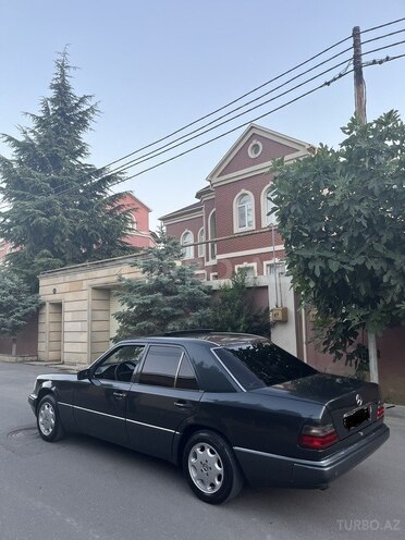 Mercedes E 220 1994, 400,000 km - 2.2 л - Bakı