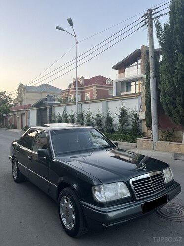 Mercedes E 220 1994, 400,000 km - 2.2 л - Bakı