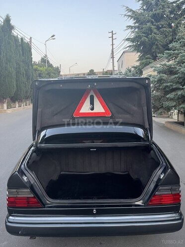 Mercedes E 220 1994, 400,000 km - 2.2 л - Bakı