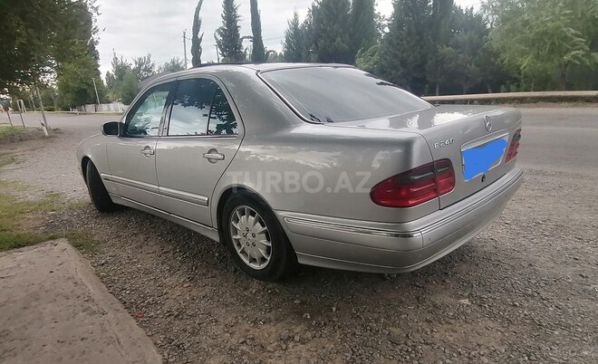 Mercedes E 260 2002, 364,484 km - 2.6 l - Bərdə