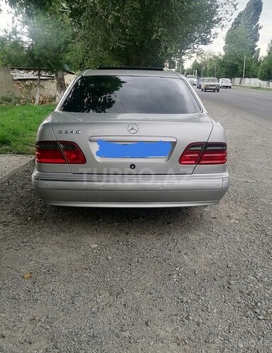 Mercedes E 260 2002, 364,484 km - 2.6 l - Bərdə