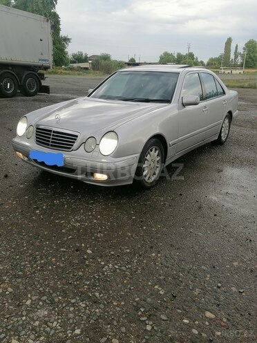Mercedes E 260 2002, 364,484 km - 2.6 l - Bərdə
