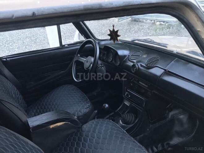 LADA (VAZ) 2106 1983, 120,000 km - 1.5 l - Ucar