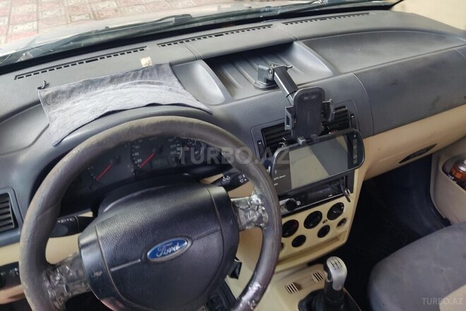 Ford Tourneo Connect 2007, 315,000 km - 1.8 l - Füzuli