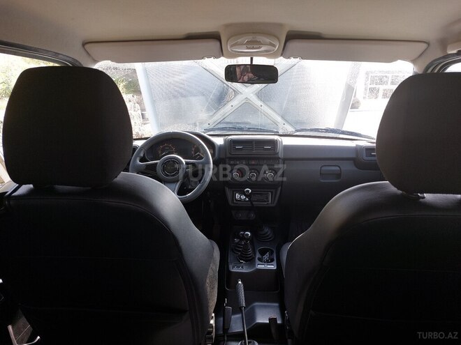LADA (VAZ) Niva 2021, 42,700 km - 1.7 l - Lerik