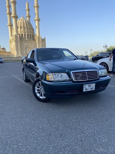 Mercedes C 230 1998, 324,000 km - 2.3 l - Bakı
