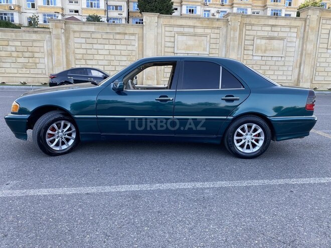 Mercedes C 230 1998, 324,000 km - 2.3 l - Bakı