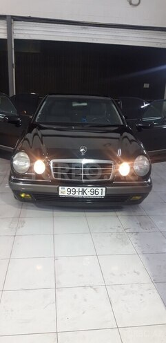 Mercedes E 240 1999, 275,000 km - 2.4 л - Bakı