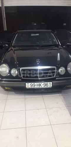 Mercedes E 240 1999, 275,000 km - 2.4 л - Bakı