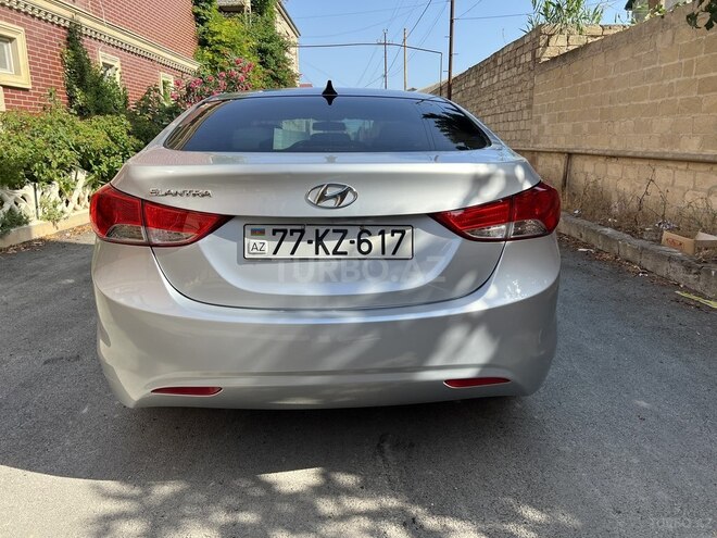 Hyundai Elantra 2011, 220,000 km - 1.8 l - Bakı