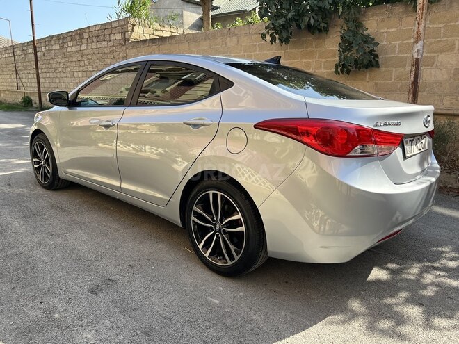 Hyundai Elantra 2011, 220,000 km - 1.8 l - Bakı