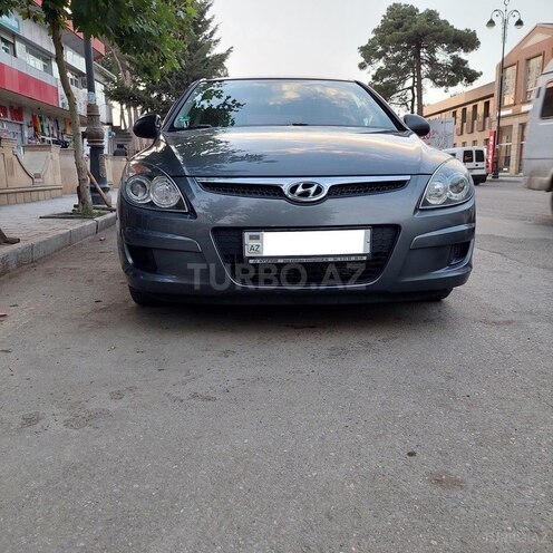 Hyundai i30 2009, 178,000 km - 1.4 l - Biləsuvar