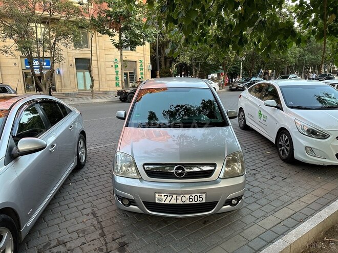 Opel Meriva 2009, 185,000 km - 1.4 л - Gəncə