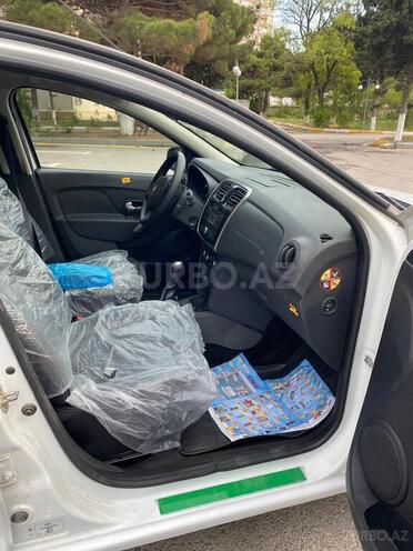 Renault Sandero 2015, 31,300 km - 1.6 l - Xırdalan