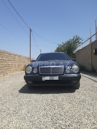 Mercedes E 230 1996, 368,900 km - 2.3 l - Bakı