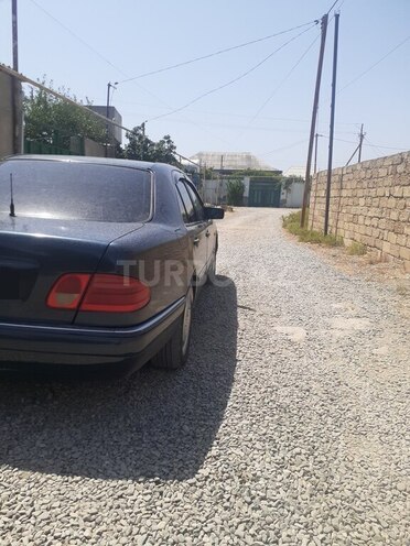 Mercedes E 230 1996, 368,900 km - 2.3 l - Bakı