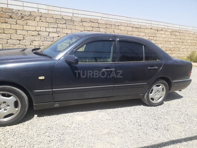 Mercedes E 230 1996, 368,900 km - 2.3 l - Bakı