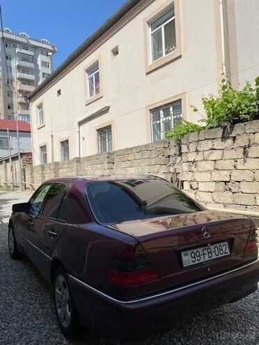 Mercedes C 200 1998, 230,000 km - 2.0 l - Bakı