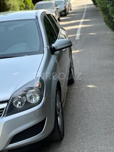 Opel Astra 2008, 224,000 km - 1.4 l - Qazax