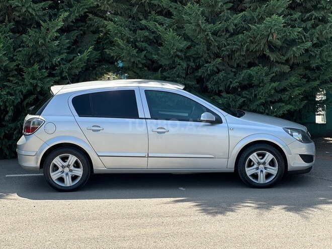 Opel Astra 2008, 224,000 km - 1.4 l - Qazax