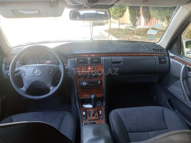 Mercedes E 200 1999, 370,000 km - 2.0 л - Bakı