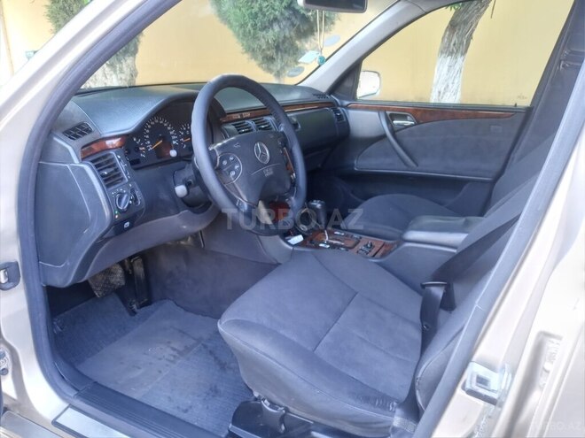 Mercedes E 200 1999, 370,000 km - 2.0 л - Bakı