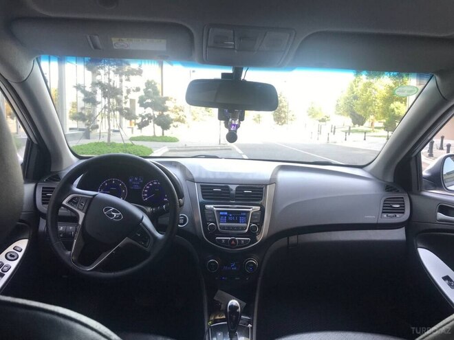 Hyundai Accent 2015, 128,963 km - 1.6 l - Bakı