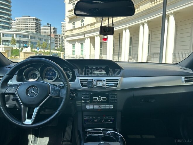 Mercedes E 200 2013, 249,000 km - 2.0 л - Bakı