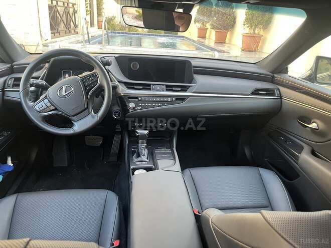Lexus ES 300h 2021, 44,900 km - 2.5 l - Bakı