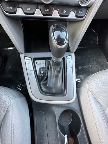 Hyundai Elantra 2019, 48,280 km - 2.0 l - Bakı