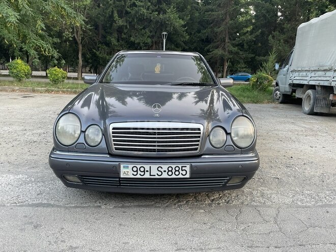 Mercedes E 240 1999, 290,615 km - 2.6 l - Mingəçevir