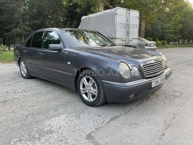 Mercedes E 240 1999, 290,615 km - 2.6 l - Mingəçevir