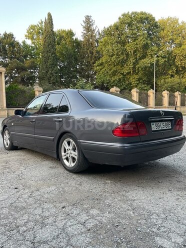 Mercedes E 240 1999, 290,615 km - 2.6 l - Mingəçevir