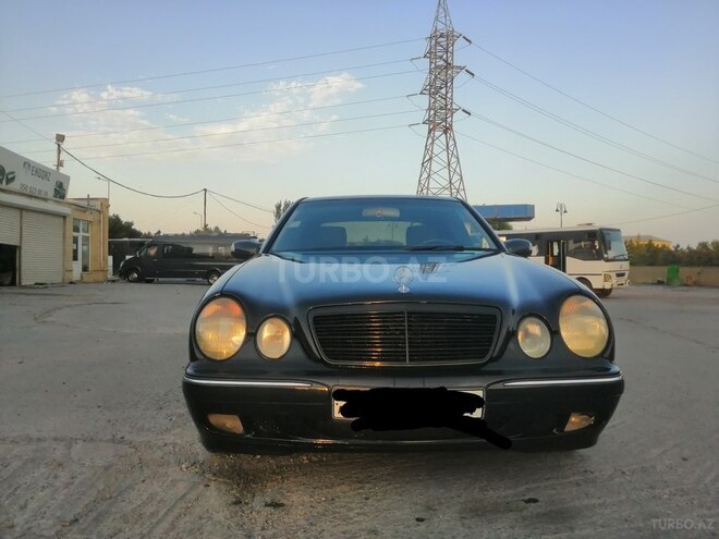 Mercedes E 270 2001, 398,524 km - 2.7 l - Sumqayıt