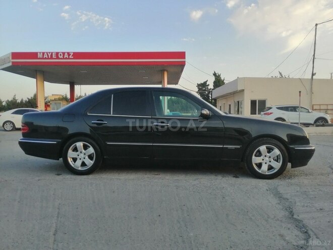 Mercedes E 270 2001, 398,524 km - 2.7 l - Sumqayıt