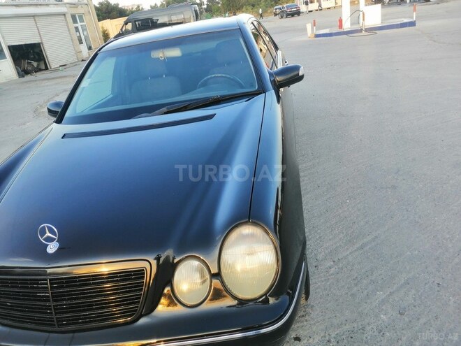 Mercedes E 270 2001, 398,524 km - 2.7 l - Sumqayıt
