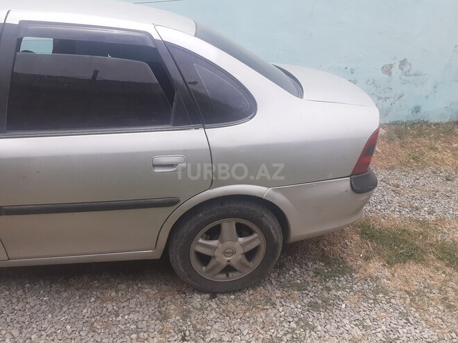 Opel Vectra 1996, 258,528 km - 2.0 l - Sumqayıt