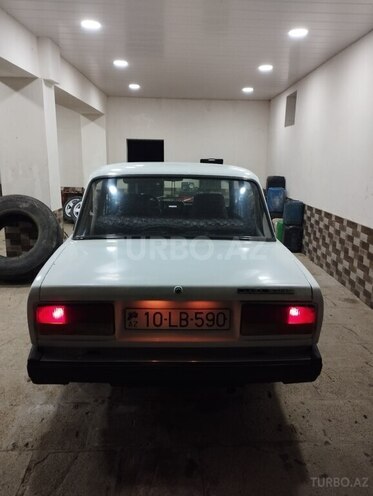 LADA (VAZ) 2107 2002, 50,000 km - 1.7 l - Salyan