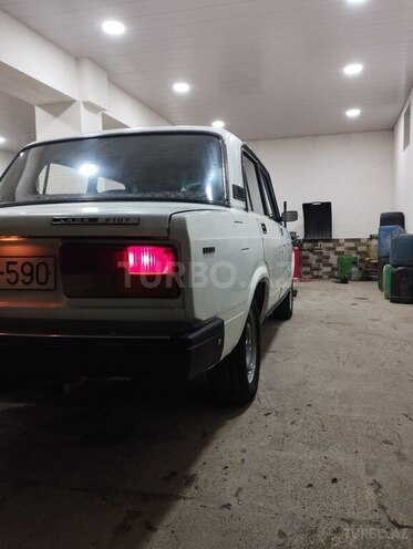 LADA (VAZ) 2107 2002, 50,000 km - 1.7 l - Salyan