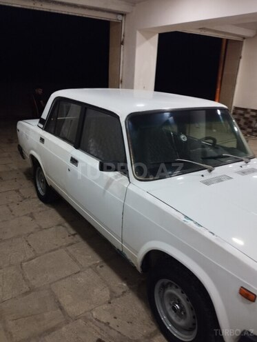 LADA (VAZ) 2107 2002, 50,000 km - 1.7 l - Salyan