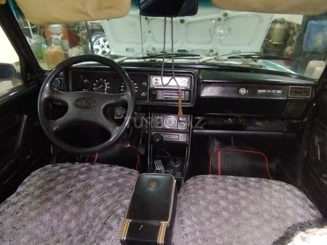 LADA (VAZ) 2107 2002, 50,000 km - 1.7 l - Salyan