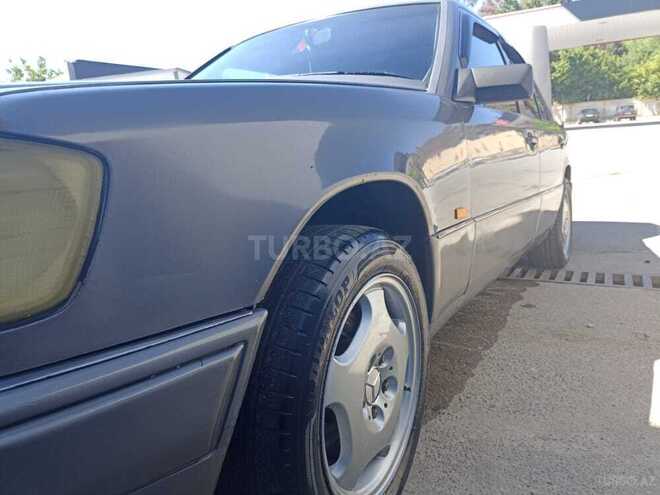 Mercedes E 200 1988, 560,000 km - 2.0 л - Sabirabad