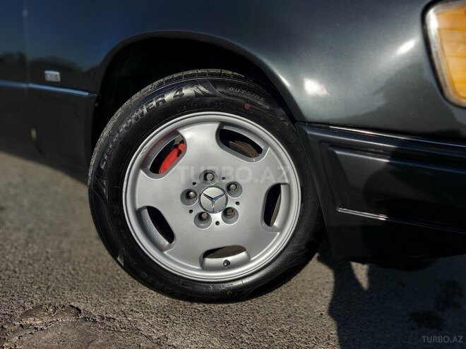 Mercedes E 250 1994, 560,000 km - 2.5 l - Bakı