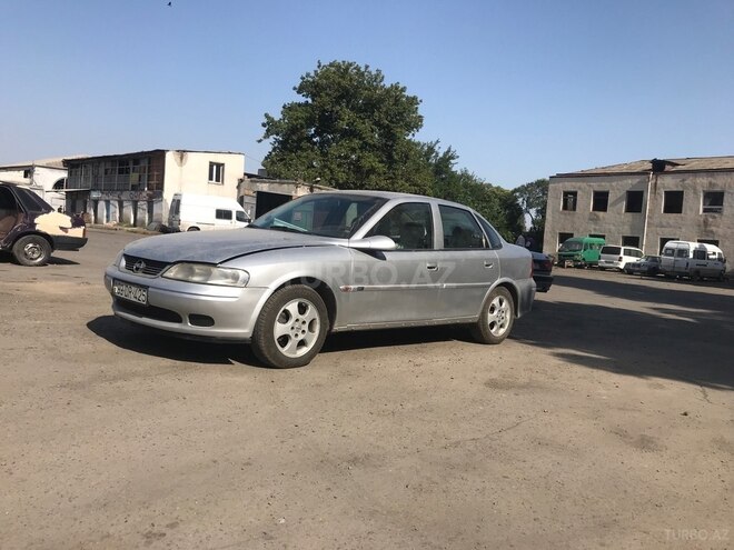Opel Vectra 1999, 400,000 km - 1.8 л - Gəncə