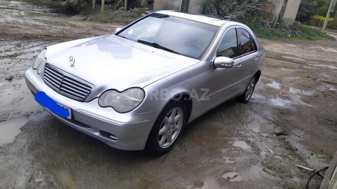 Mercedes C 240 2000, 260,000 km - 2.4 л - Bakı