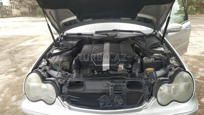 Mercedes C 240 2000, 260,000 km - 2.4 л - Bakı
