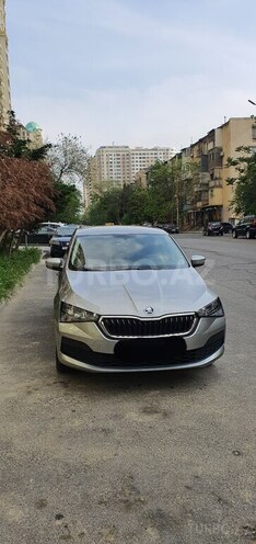 Skoda Rapid 2021, 24,000 km - 1.6 l - Bakı