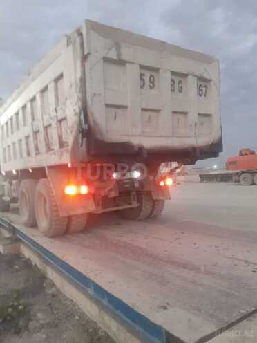 HOWO Sinotruk 2011, 435,000 km - 9.7 l - Bakı