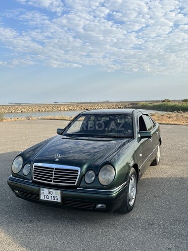 Mercedes E 280 1996, 350,000 km - 2.8 l - Bakı